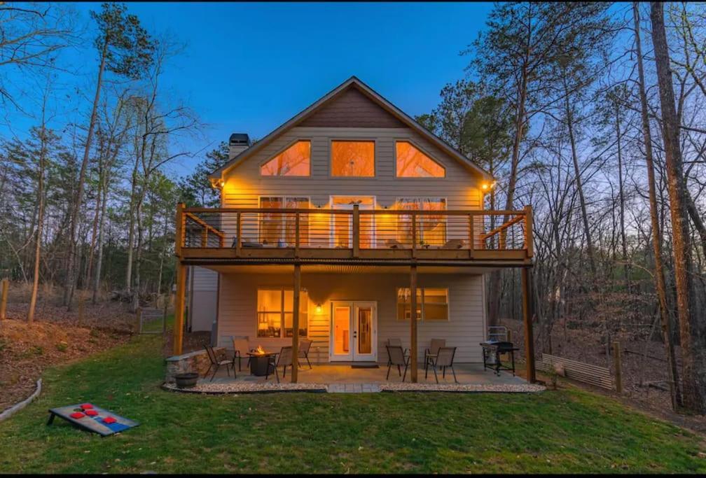Peaceful Modern In Chalet