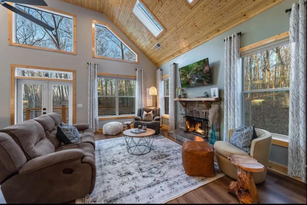 Peaceful Modern In * Ellijay