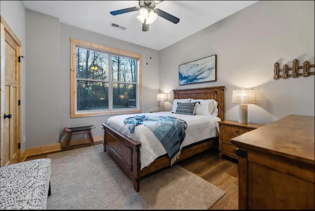 Peaceful Modern In
